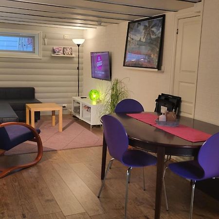 Fin Leilighet I Stille Og Rolig Omrade Med Gratis Privat Parkering! Stavanger Eksteriør billede